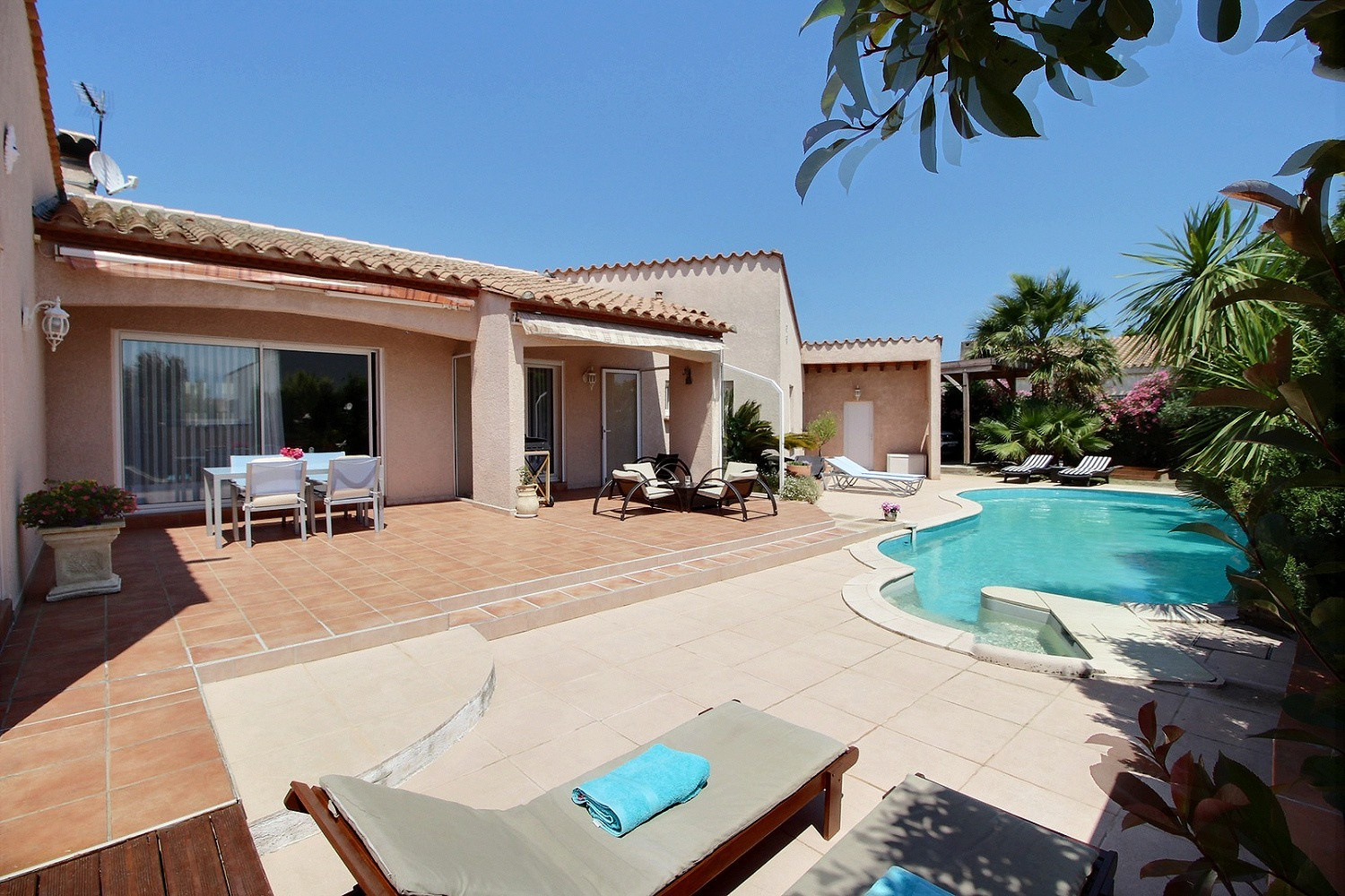 offres locations vacances LOCATION SAISONNIERE ST CYPRIEN PLAGE