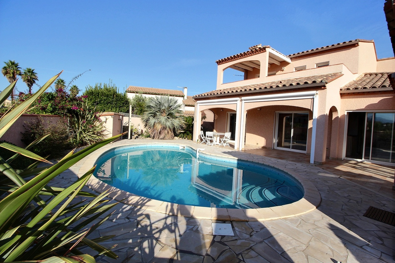 vente ACHAT - SAINT CYPRIEN PLAGE - VILLA 4 FACES